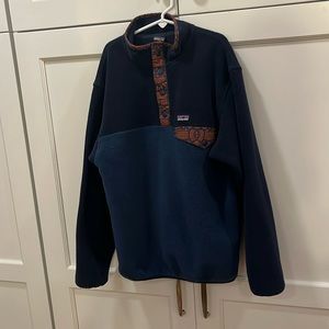 Patagonia kids. Blue Synchilla Fleece. Size XL(14).